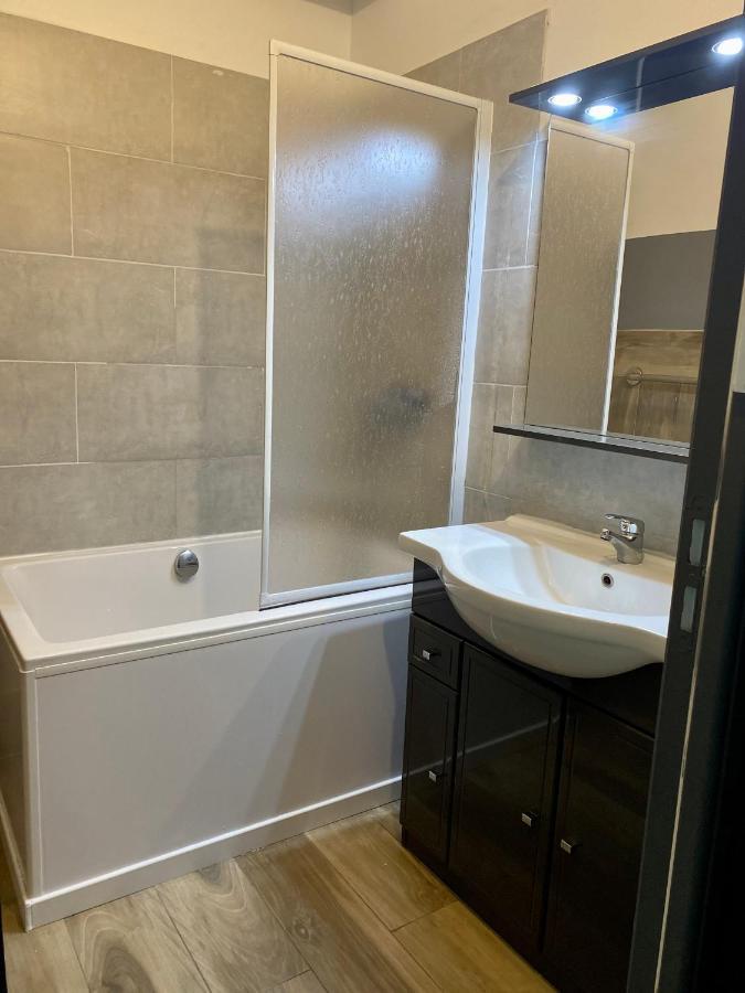 קאלבי Residence Antonia Appartements Avec Piscine Commune - Centre Ville Calvi מראה חיצוני תמונה