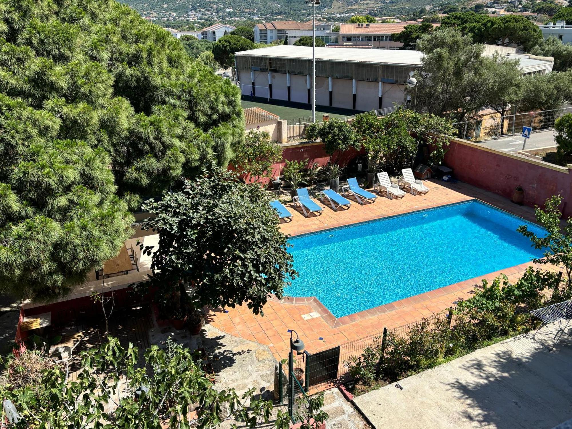 קאלבי Residence Antonia Appartements Avec Piscine Commune - Centre Ville Calvi מראה חיצוני תמונה